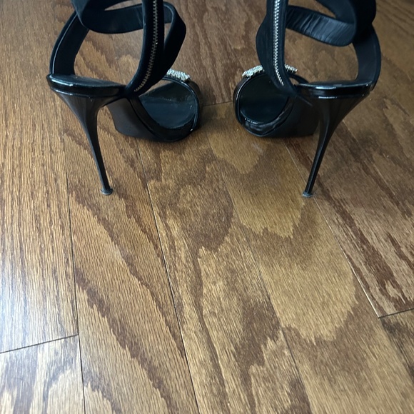 Giuseppe black stiletto heels open tioe - Picture 3 of 8